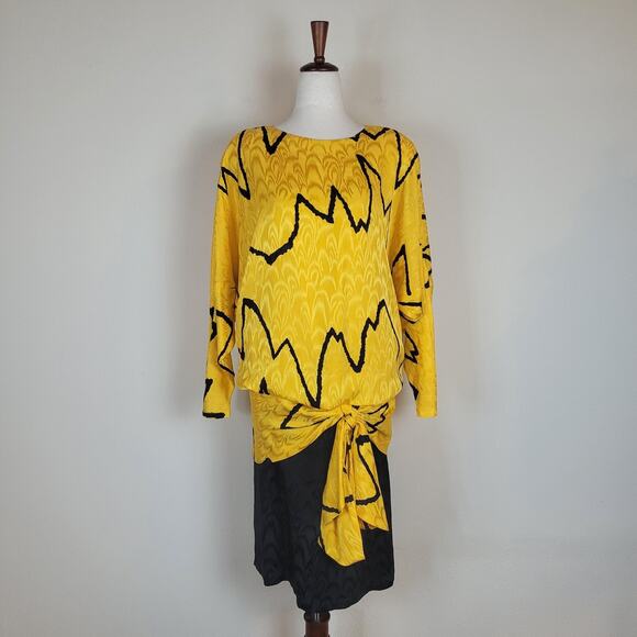 VTG Lillie Rubin Dress 4 Yellow Black Silk Drop Waist Blouson Zigzag Print 80s - Picture 1 of 9
